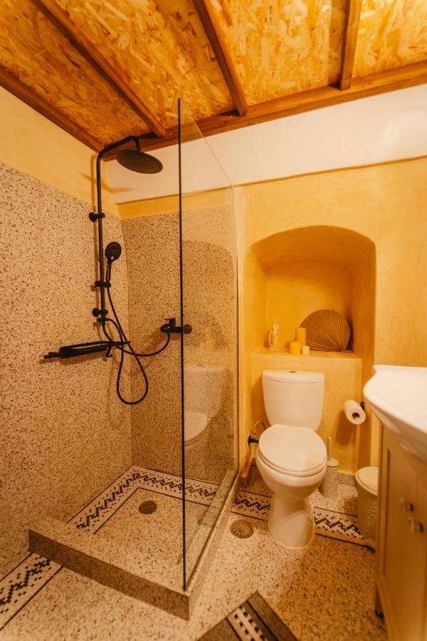 Kythera Secrets Suites Viaradika Экстерьер фото